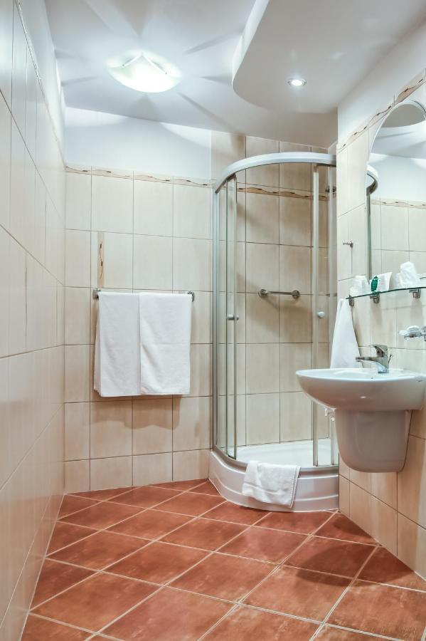Hotel Konin Konin  Exteriér fotografie
