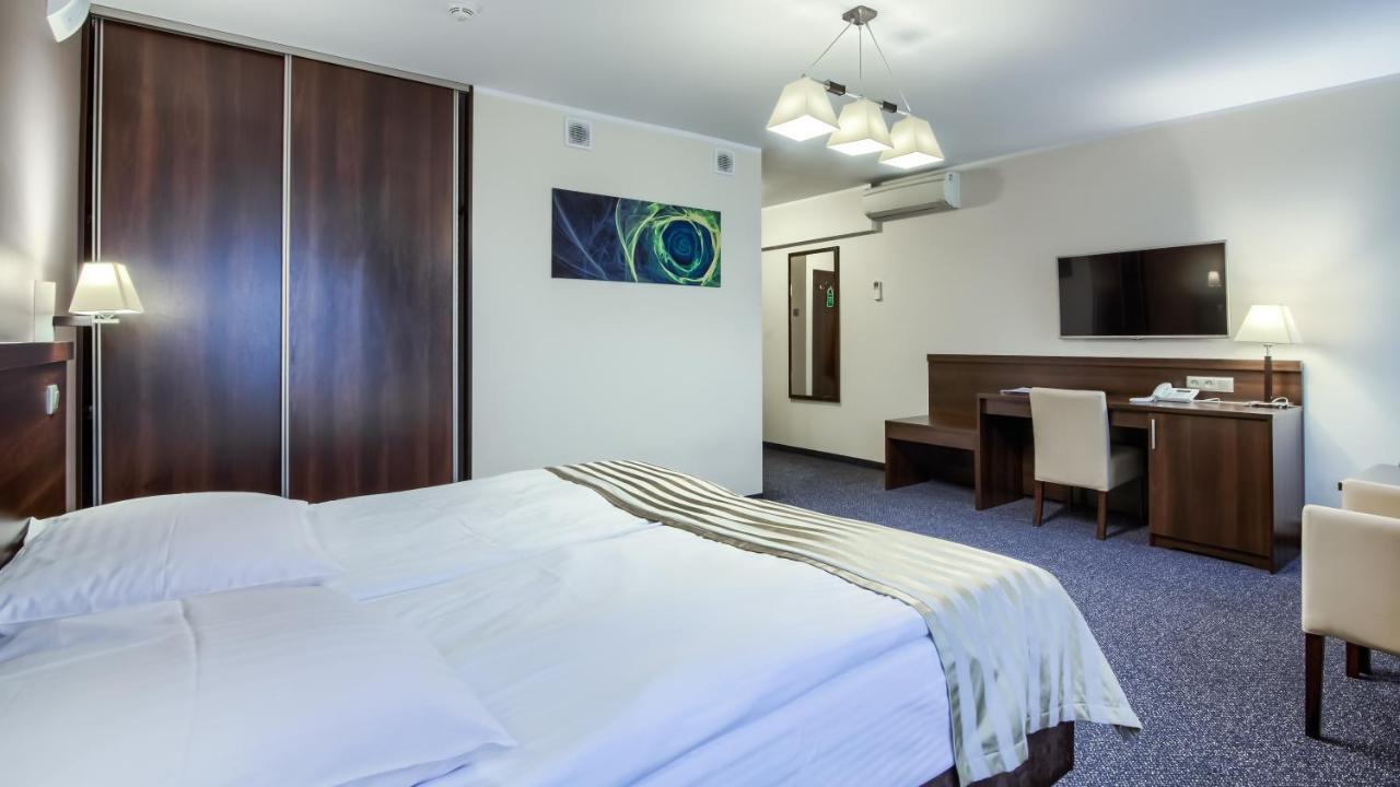 Hotel Konin Konin  Exteriér fotografie