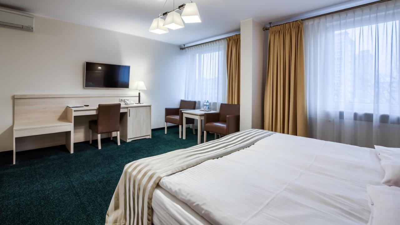 Hotel Konin Konin  Exteriér fotografie