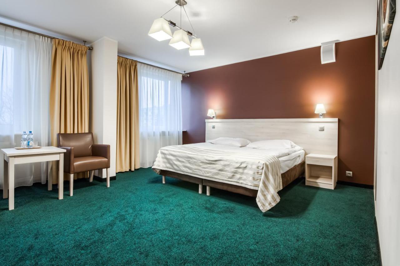 Hotel Konin Konin  Exteriér fotografie